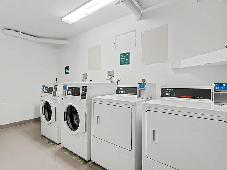 701 NW 19th St #401 — Photo 43