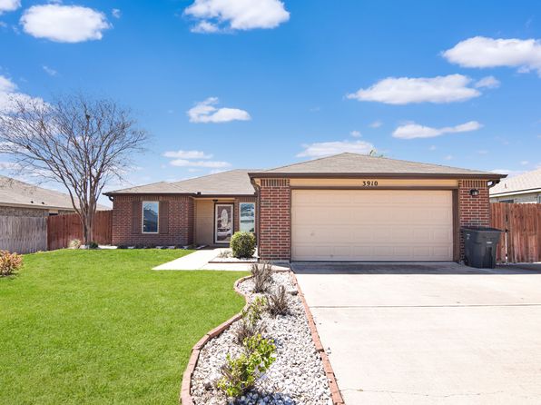 3910 Fieldcrest Dr