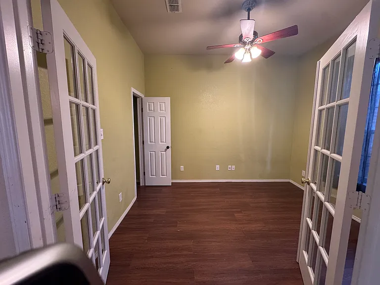 7205 Lake Jackson Dr — Photo 4