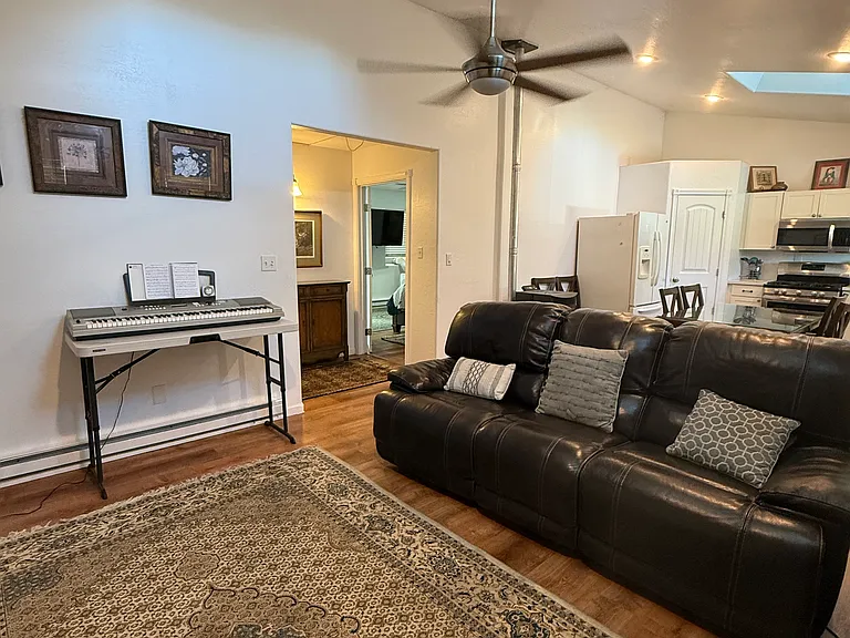 2711 Old School House Rd — Photo 5