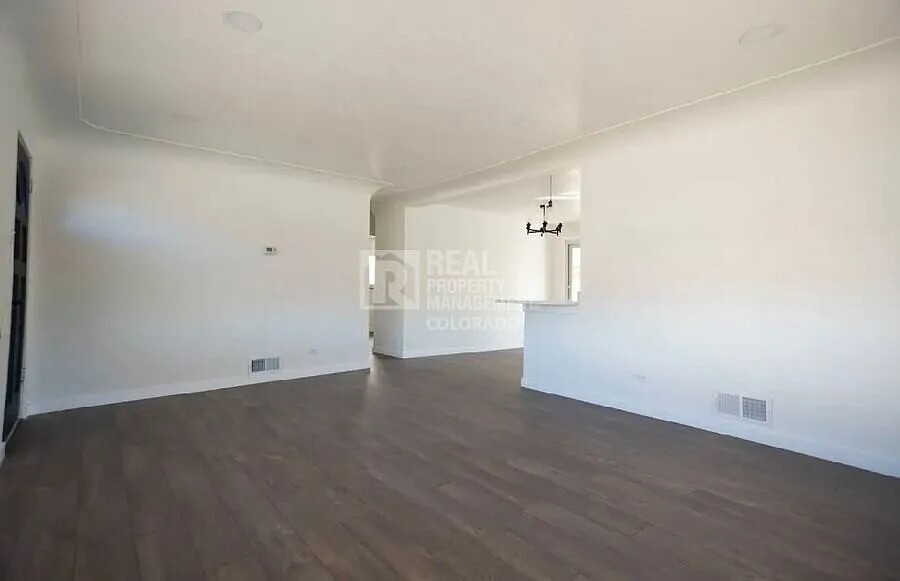 Fully Remodeled Home in Prime Location 2 bedroom + 1 non-conforming - 2000 Irving St, Denver, CO — Photo 4