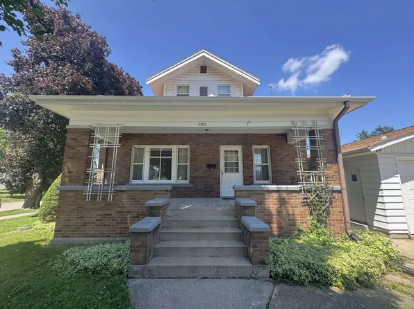2203 15th St, Monroe, WI 53566