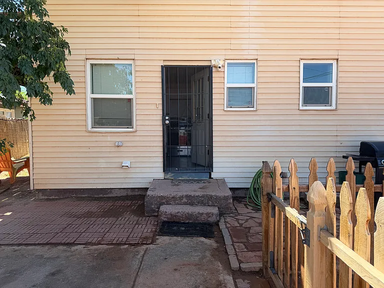 1108 N Park Dr #A — Photo 3