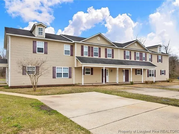 1231 Bombay Dr, Fayetteville, NC 28312