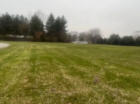 458 S Church St, Coloma, MI 49038