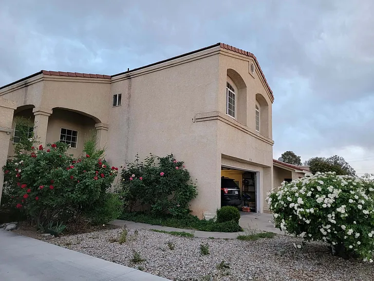 508 Superstition Dr SE — Photo 2
