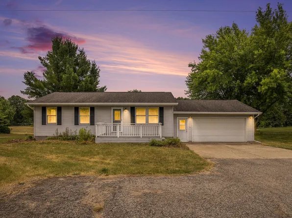 13280 Bradshaw St NE, Gowen, MI 49326