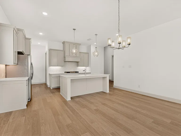4013 Chastetree Ln — Photo 24
