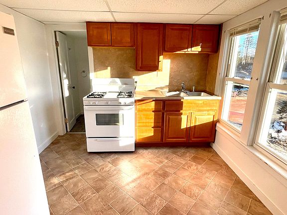 5th image of 115 Saratoga Ave APT 2
