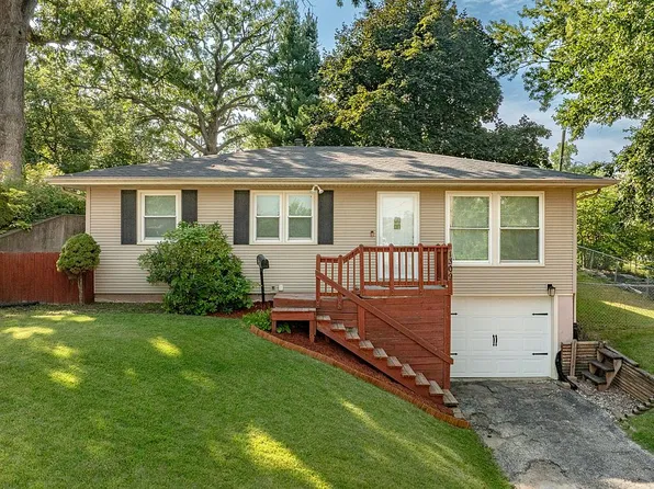 1309 Harold Dr SE, Cedar Rapids, IA 52403