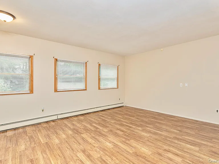 4 Brooktree Ct — Photo 7