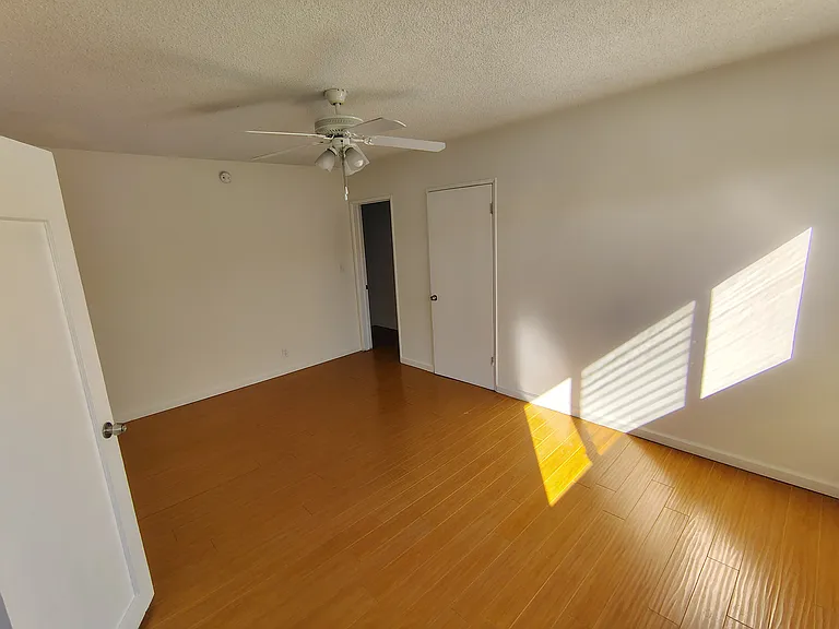 7920 Selma Ave #12 — Photo 13