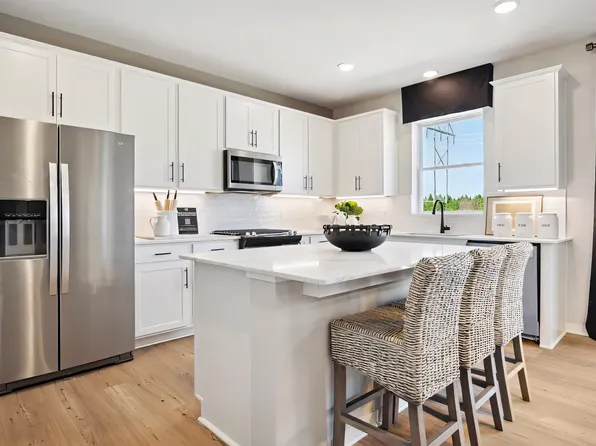 15014 Askeaton Pl, Rosemount, MN 55068