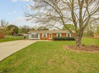 142 Oxford Rd, Lexington, NC 27292