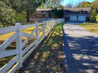 4 Buena Vista Dr, Martinsburg, WV 25405