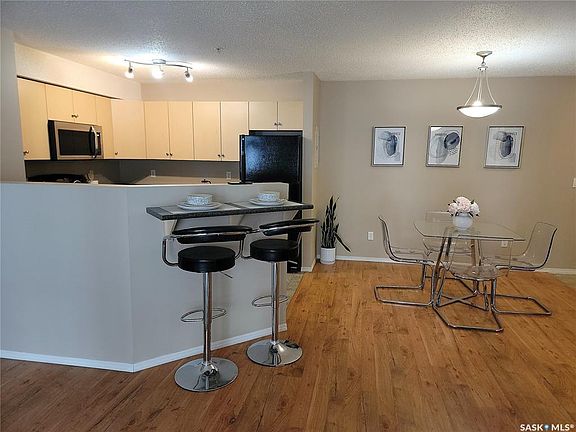 5th image of UNIT 204-303 Lowe ROAD