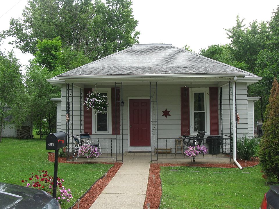 1st image of 407 W 10th St