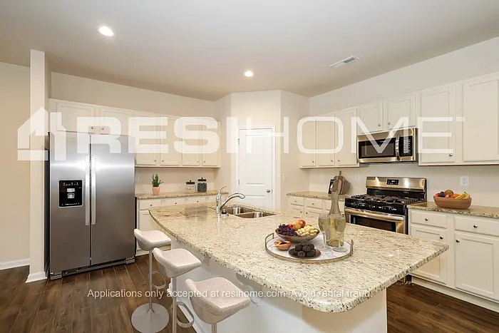 8716 Union Central Ct — Photo 4