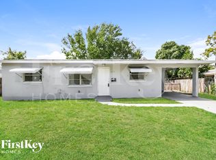 844 Date Palm Dr, Lake Park, FL 33403