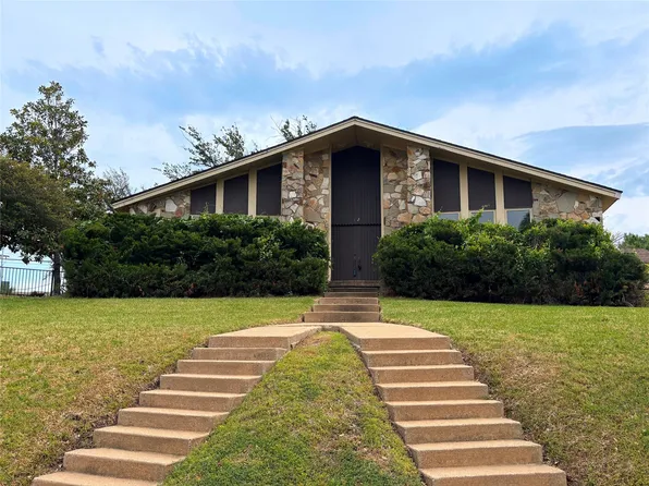 12 Creekwood Cir, Richardson, TX 75080