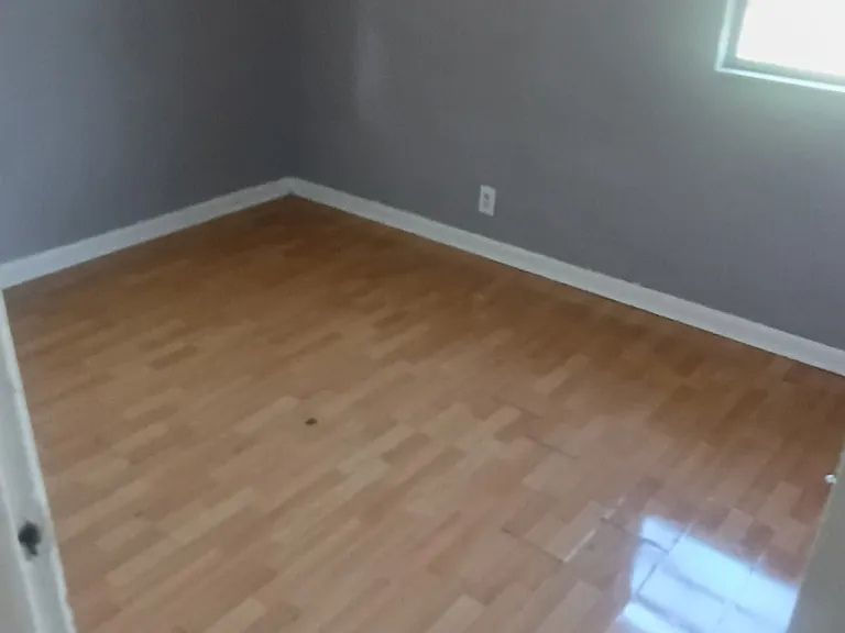 1029 Brady St #4 — Photo 7