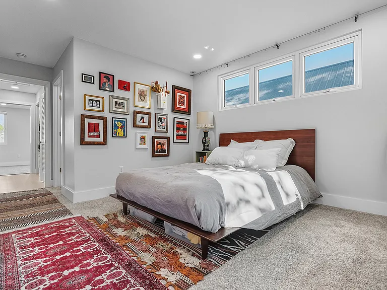 5454 Black St — Photo 19