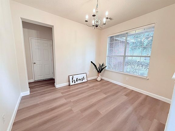 5th image of 26430 Richwood Oaks Dr