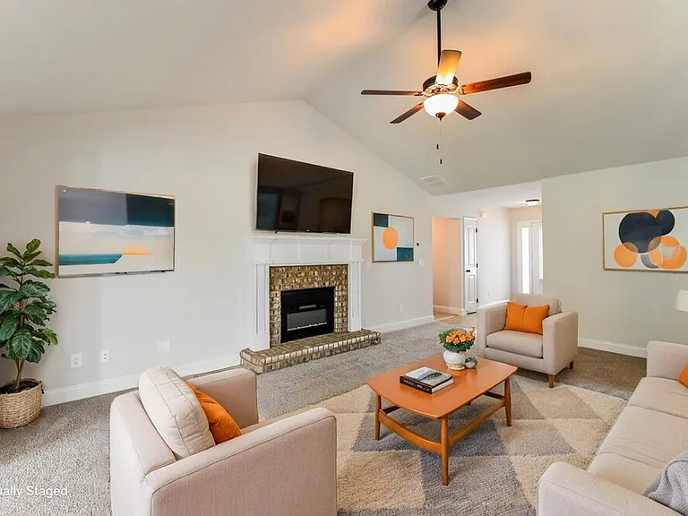 74 Heartland Cir — Photo 3
