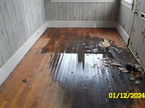3rd image of 128 S Madison Ave