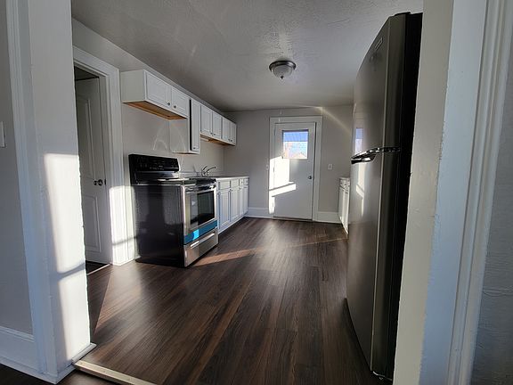 4th image of 542 N Superior St #1