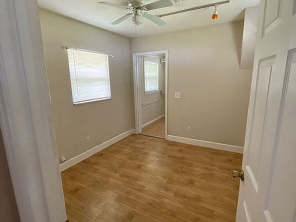 3rd image of 1015 Maryland Ave