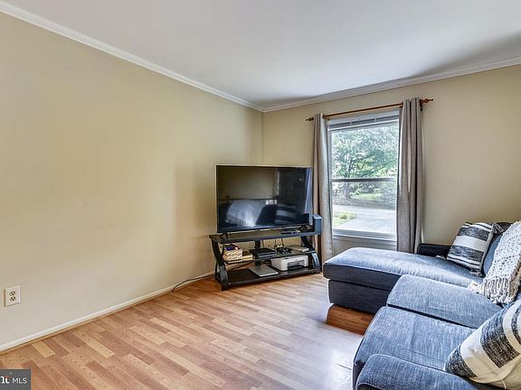 3rd image of 6411 Lancaster Dr