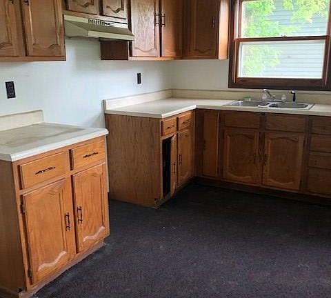 2nd image of 953 Winding Hollow Ln