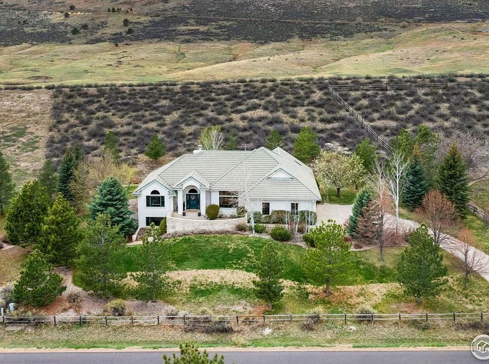 1st image of 4837 Westridge Dr