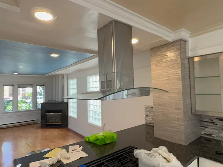 870 W 19th Ave #12 — Photo 12