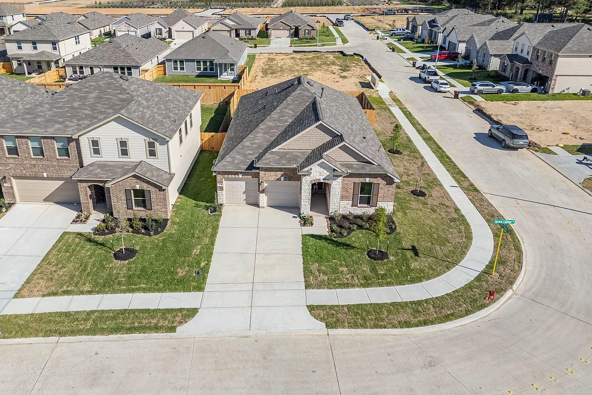 Building Photo - 18206 Spruce Cottage Dr