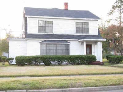 2932 Houston St, Beaumont, TX, 77701