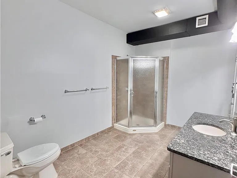 11 W 2nd St #101 — Photo 24
