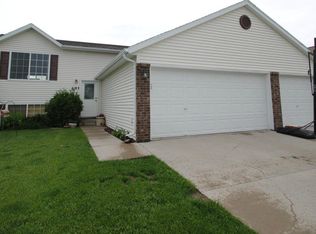 6183 18th St S, Fargo, ND 58104