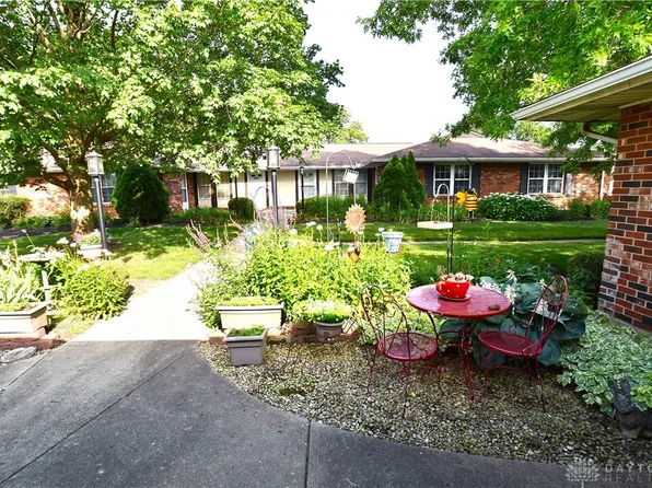 8713 Washington Colony Dr, Dayton, OH 45458