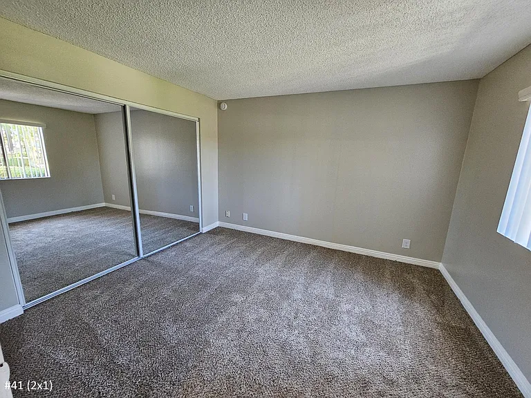Stonewood Apartments — Photo 33