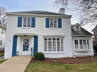 613 College St, Beloit, WI 53511
