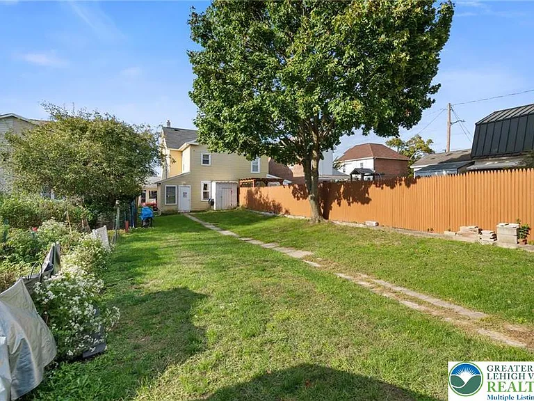 522 Jubilee St #2 — Photo 21
