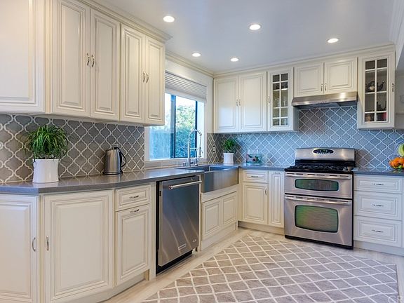 5th image of 6840 Balboa Blvd APT 507