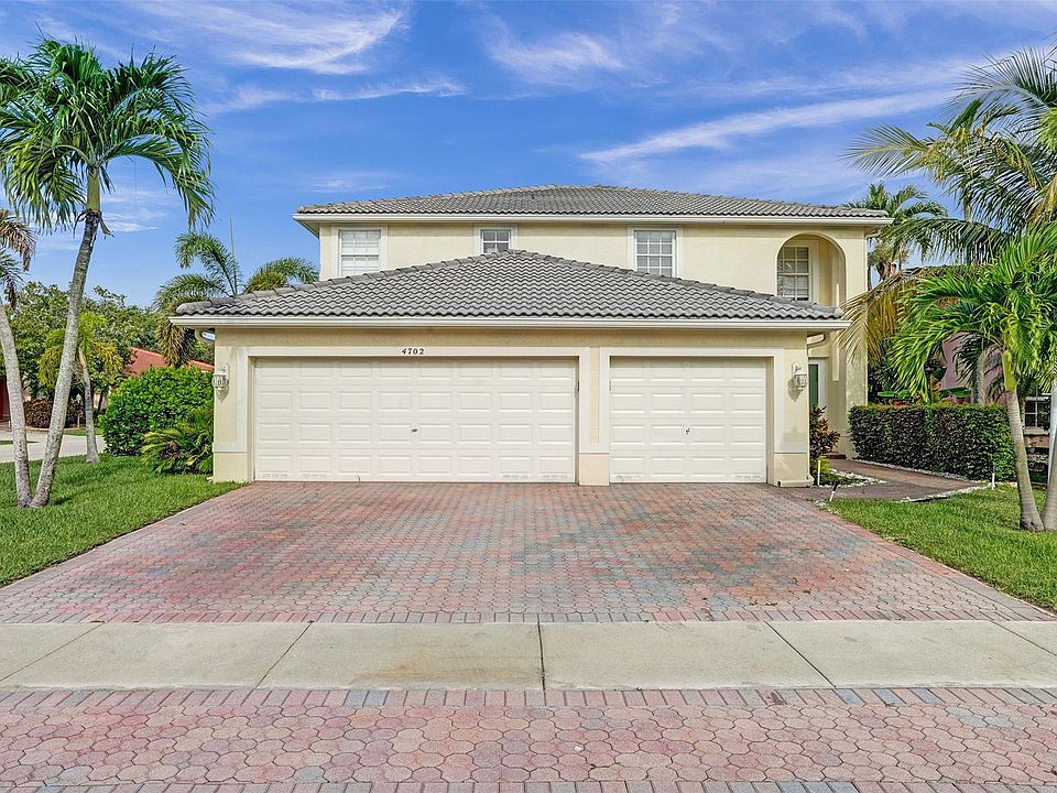 1st image of 4702 NW 120th Way