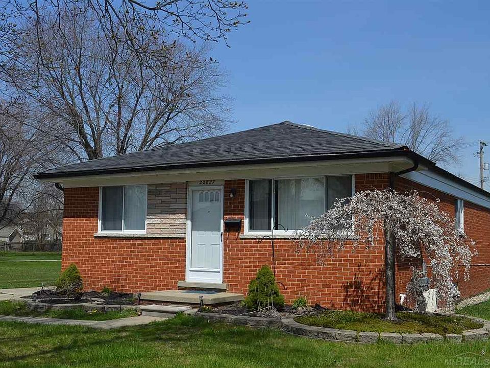 1st image of 22827 Violet St