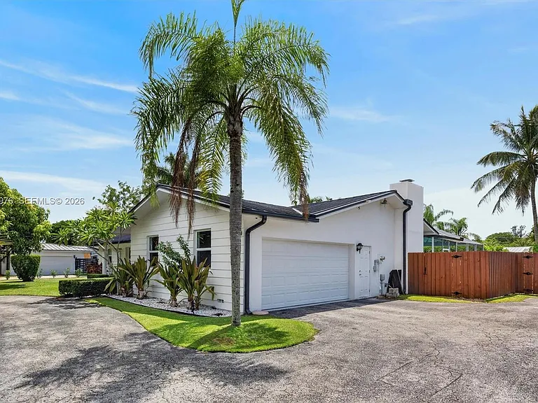 16840 SW 87th Ave — Photo 21