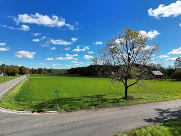 11212-18 Mile Rd NE, Cedar Springs, MI 49319