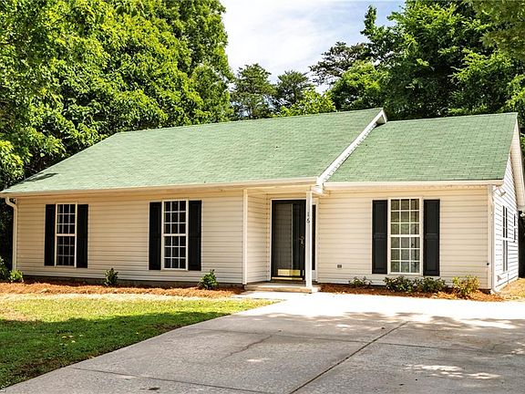 2nd image of 16 Spring Chapel Ct