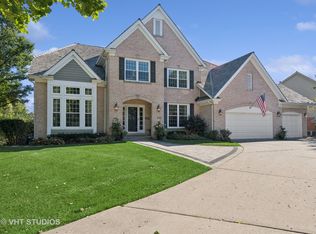 942 Lakewood Dr, Barrington, IL 60010